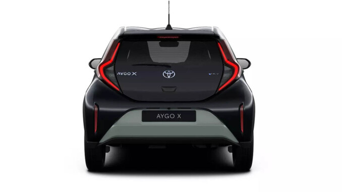 Toyota Aygo X 1.5 Hybrid Design 5dr CVT Hybrid Hatchback - Image 4
